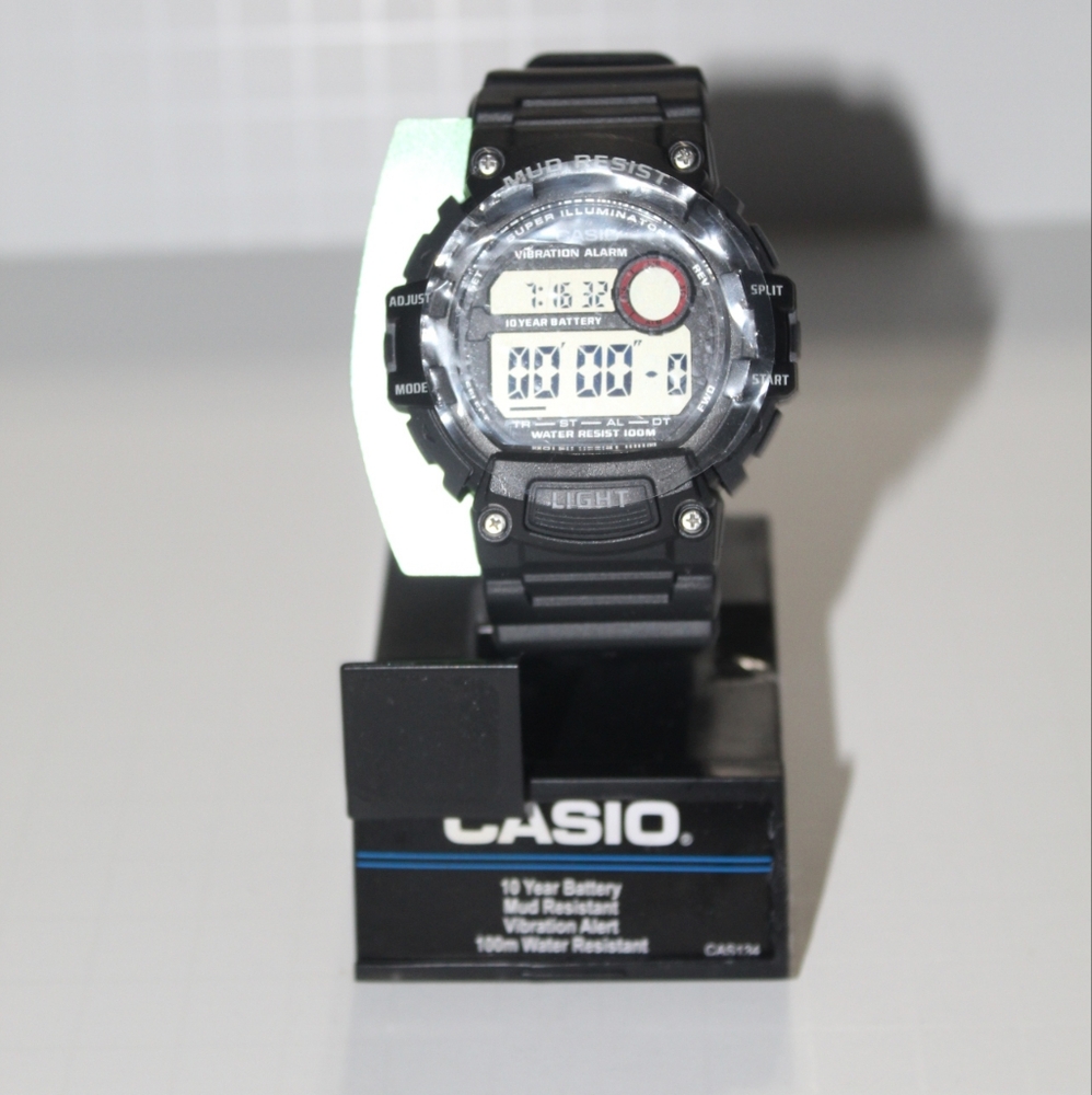 ✨🆕✨Casio Mud Resistant Men's Watch
